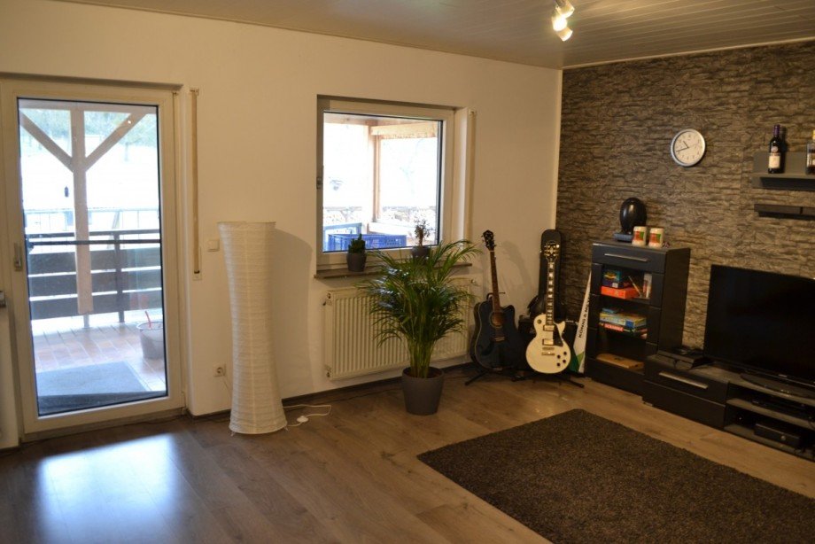 OG Wohnzimmer Zweifamilienhaus Eschau / Hobbach