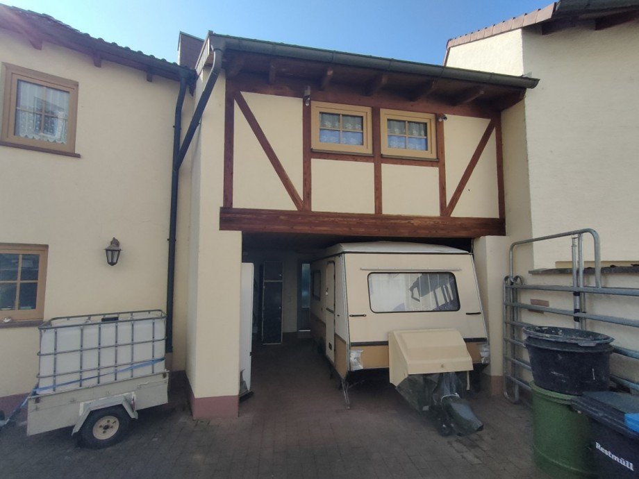 �berdachter Stellplatz Einfamilienhaus Gro�ostheim