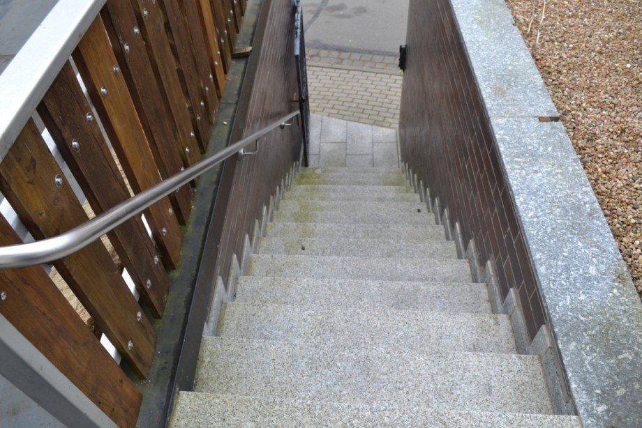 Treppenaufgang zum Haus Zweifamilienhaus Eschau / Hobbach