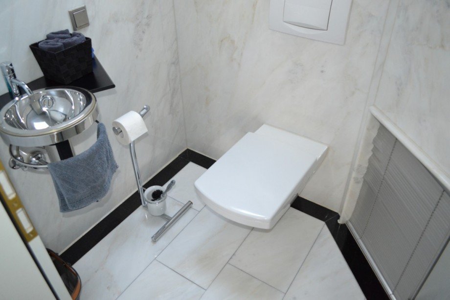 G�ste-WC Mehrfamilienhaus Haibach