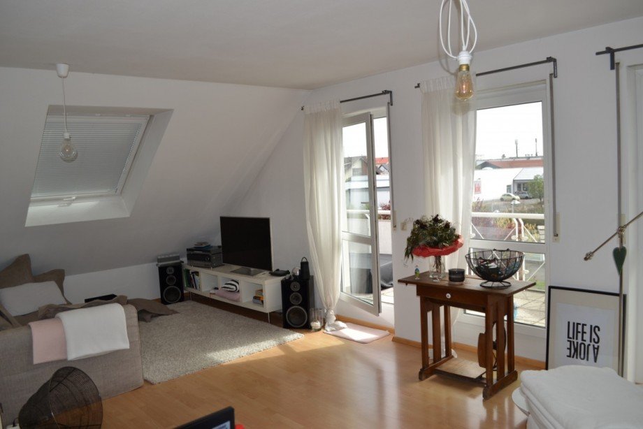 Wohnzimmer Etagenwohnung Rodgau
