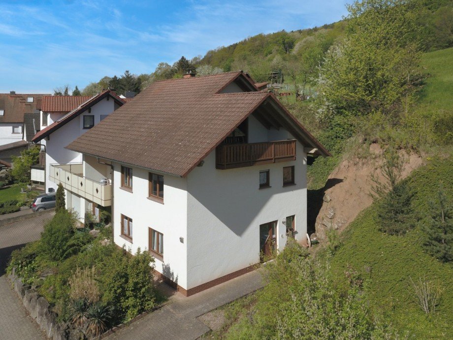 DJI_0016 Titel V2 Einfamilienhaus Sulzbach am Main / Soden
