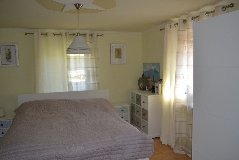 Schlafzimmer Doppelhaush�lfte Leidersbach / Ebersbach