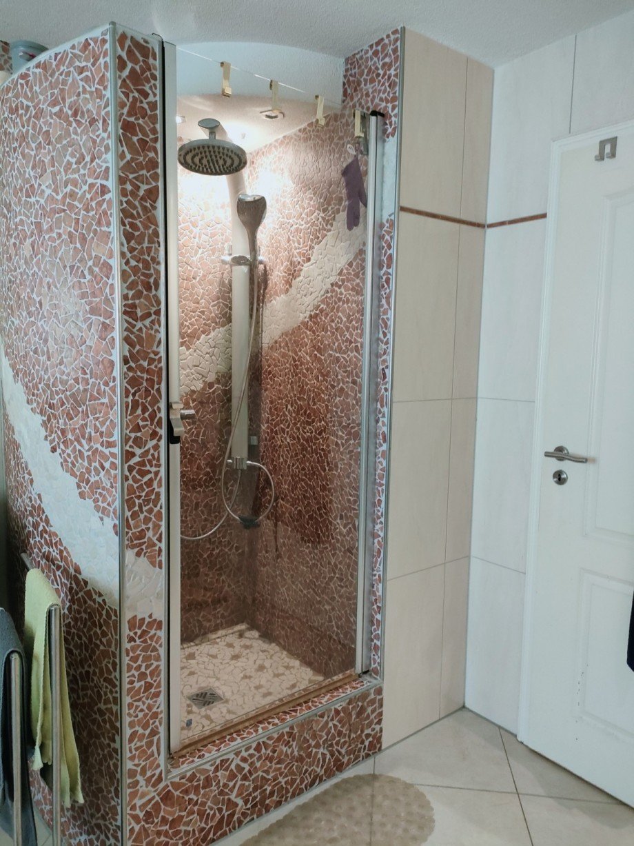 Bad 1 Dusche Doppelhaush�lfte Leidersbach / Ebersbach