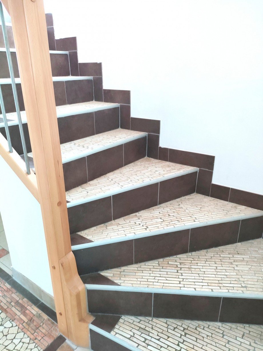 Treppe Doppelhaush�lfte Leidersbach / Ebersbach