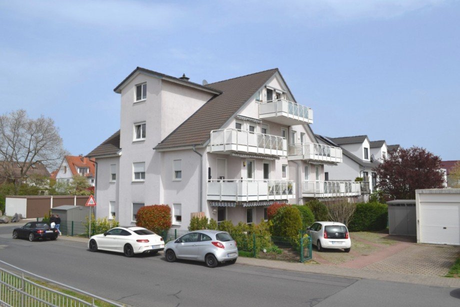 Frontansicht Etagenwohnung Rodgau
