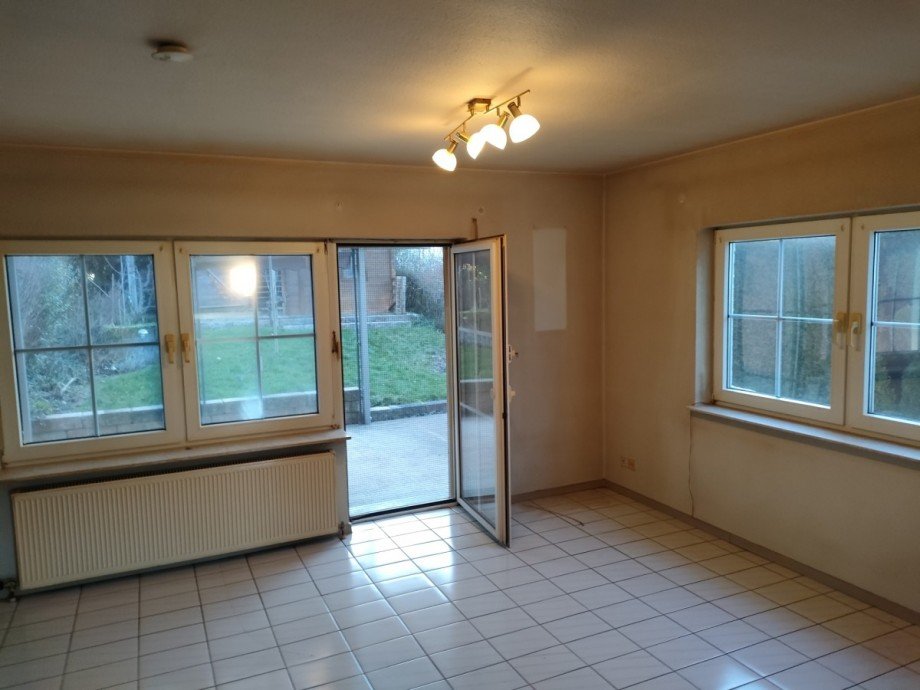 Wohnzimmer Doppelhaush�lfte Michelstadt