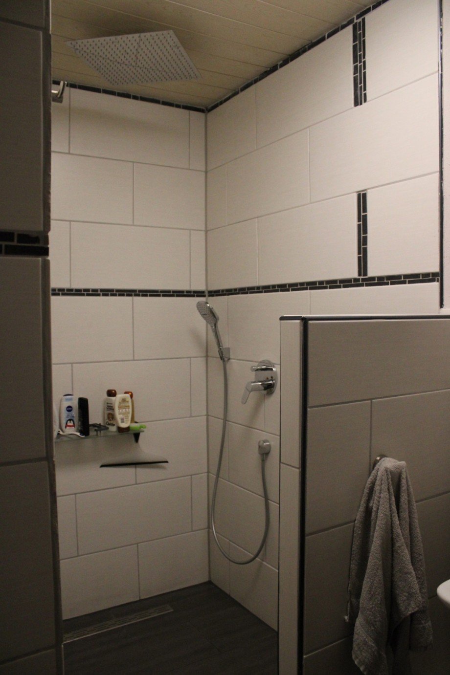 EG Badezimmer Zweifamilienhaus Eschau / Hobbach