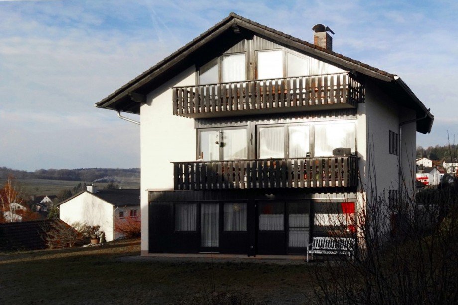 Terrasse bearbeitet Mehrfamilienhaus Jossgrund