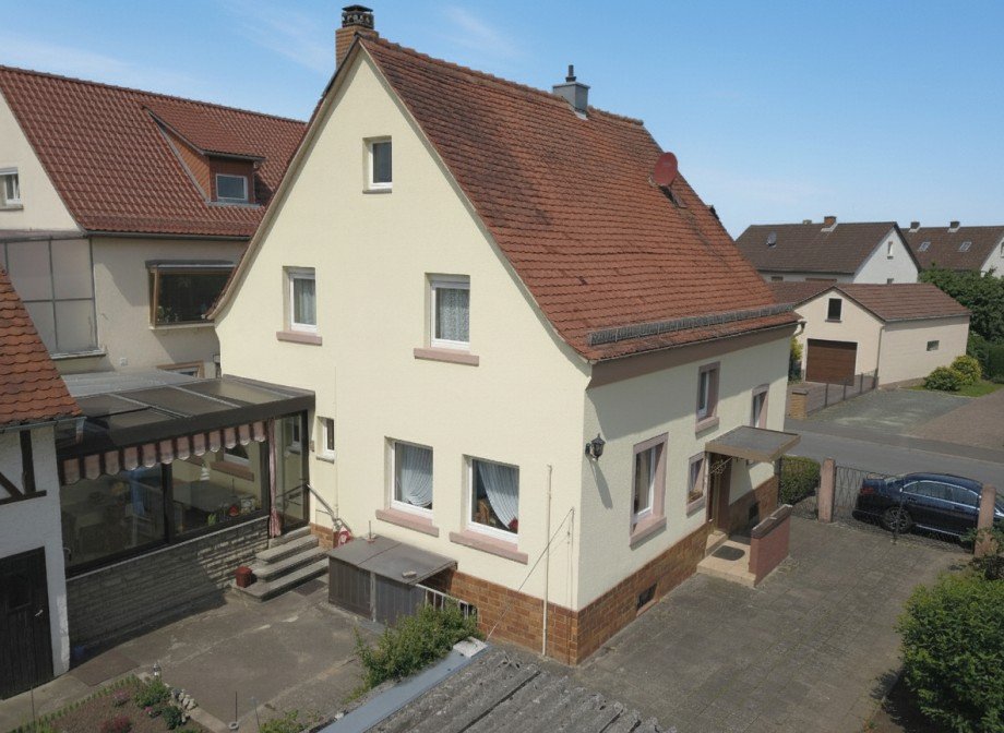 R�ckansicht Einfamilienhaus Gro�ostheim